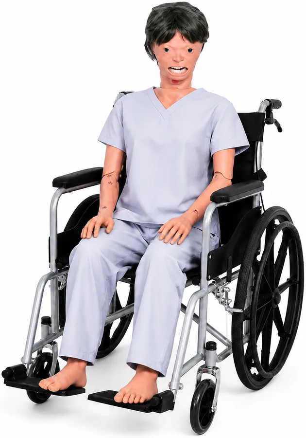 Geriatryczny fantom pielęgnacyjny na wózku inwalidzkim